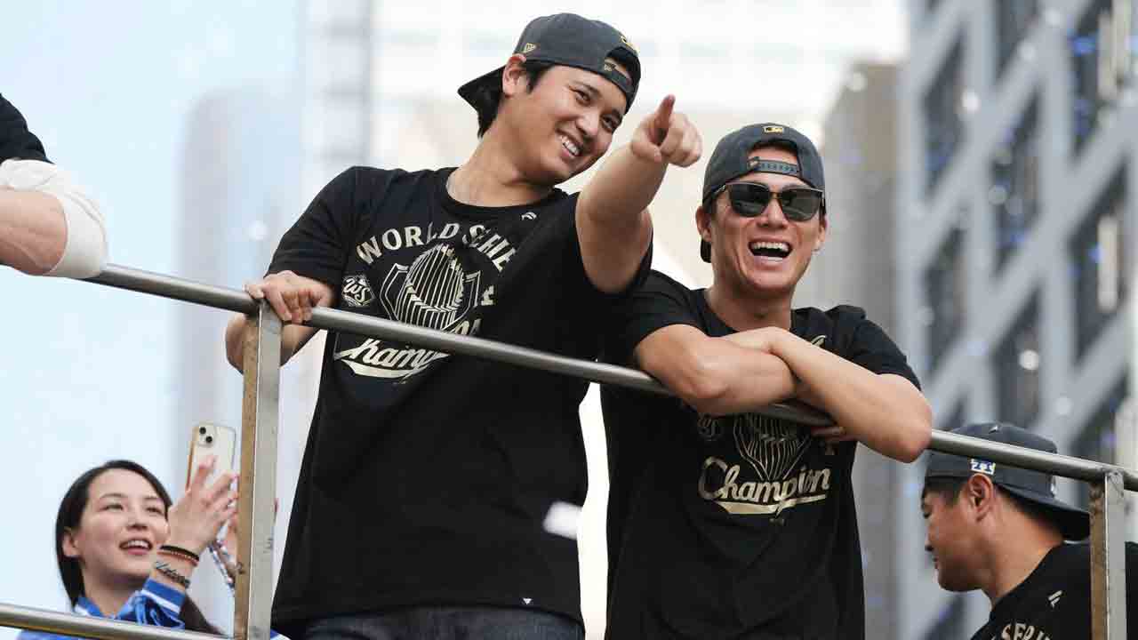 Dodgers celebrate back-to-back World Series titles with downtown parade