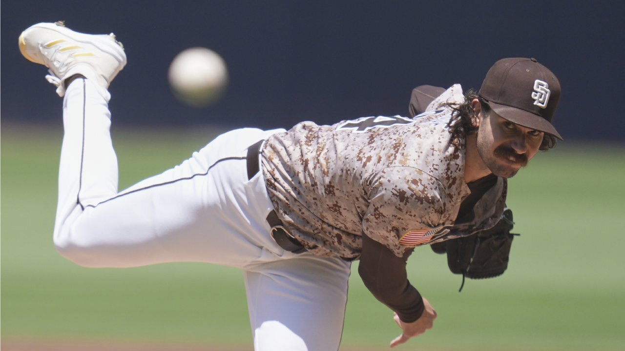 Blue Jays land Dylan Cease, knocking down first big free agent domino