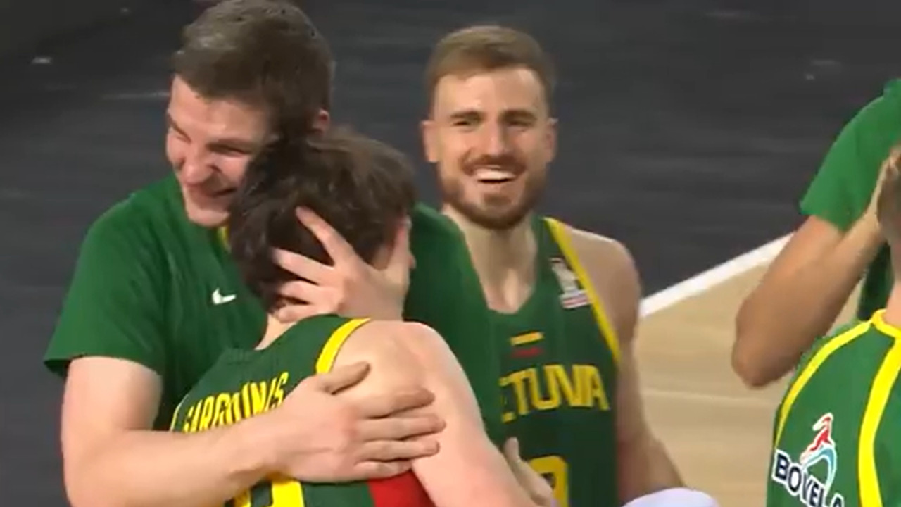 Sargiunas channels his inner McGrady to win at buzzer for Lithuania