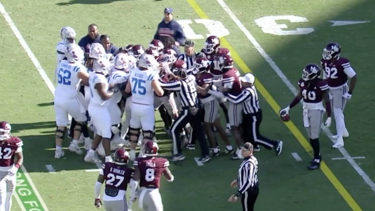 Ole Miss and Mississippi State break out into a brawl during Egg Bowl