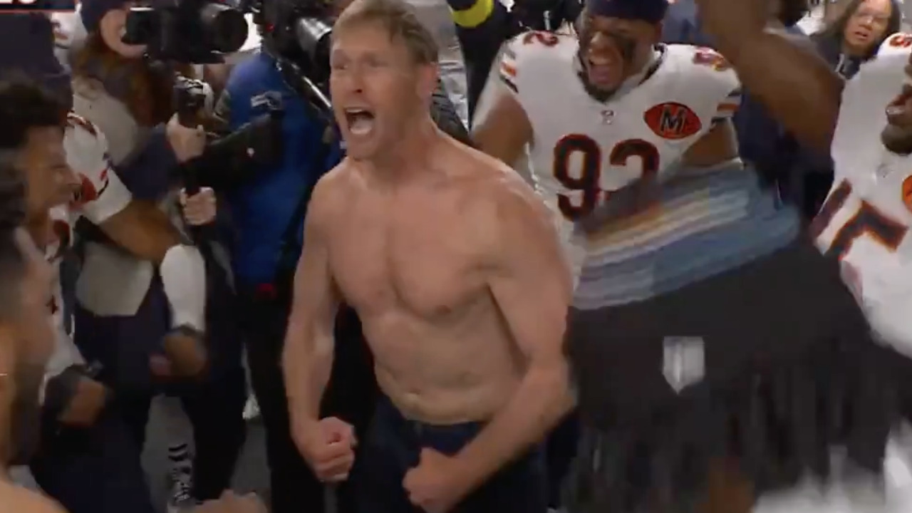 Bears coach Johnson rips shirt off in celebration after upsetting Eagles