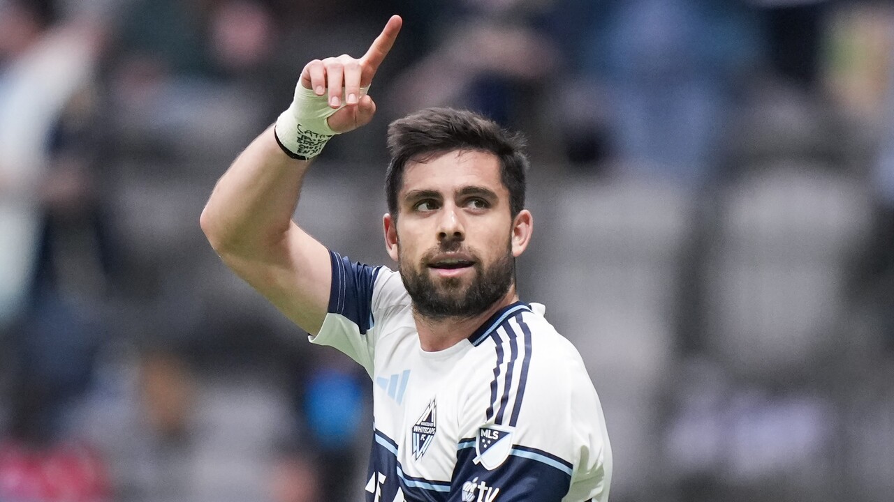 Whitecaps strike twice in three minutes for early commanding lead