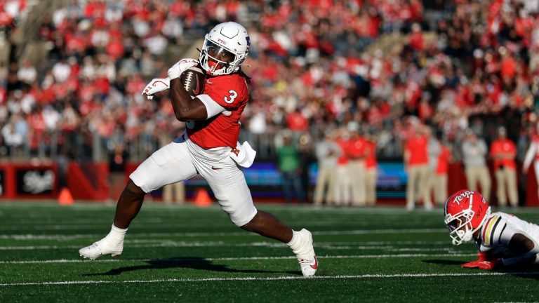 Rutgers running back Antwan Raymond (3) carries the ball during the first half of an NCAA college football game against Maryland, Saturday, Nov. 8, 2025, in Piscataway, N.J. (Adam Hunger/AP)