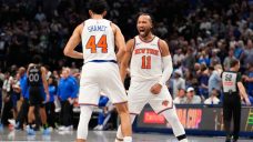 Brunson leads Knicks over Mavericks in return from ankle injury