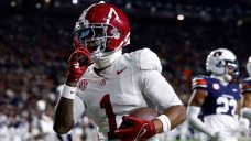 No. 10 Alabama escapes Auburn behind Simpson-Horton connection