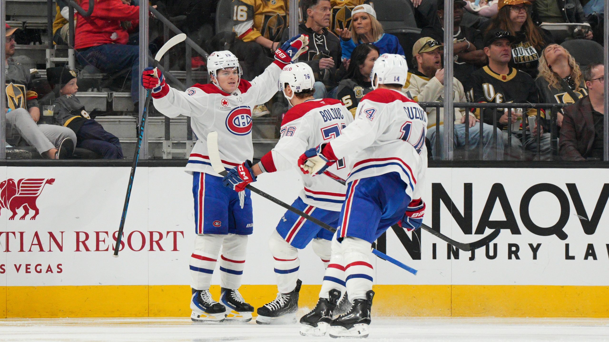 Canadiens’ Caufield goes bar-down from tight angle vs. Golden Knights