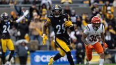 Steelers run past Bengals but lose Aaron Rodgers to a left hand injury