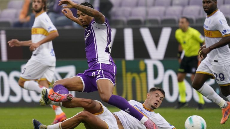Fiorentina's Cher Ndour fights for the ball with Lecce's Medon Berisha during the Italian Serie A match between Fiorentina and Lecce in Florence, Italy, Sunday, Nov. 2, 2025. (Marco Bucco/La Presse)