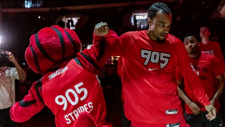 A.J. Lawson pre-game for Raptors 905. (Getty Images)