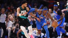 Gilgeous-Alexander scores 37 points, Thunder rout Blazers to avenge only loss
