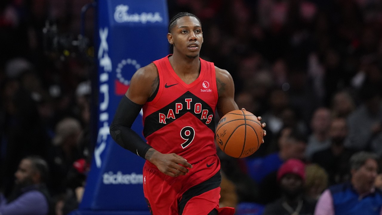 Raptors list Barrett as day-to-day with sprained knee