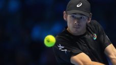 De Minaur beats Fritz for first ATP Finals win, needs favour from Alcaraz