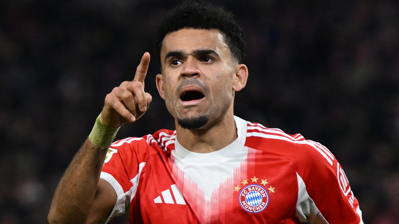 Bundesliga roundup: Bayern sets new league record of 44 rounds on top