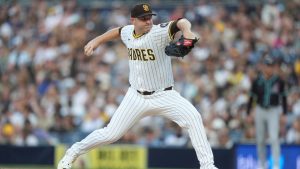 San Diego Padres starting pitcher Michael King works against an Arizona Diamondbacks batter during the second inning of a baseball game Saturday, Sept. 27, 2025, in San Diego. (Gregory Bull/AP Photo)