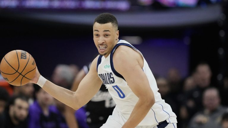 Dallas Mavericks guard Danté Exum against the Sacramento Kings during the first half of an NBA play-in tournament basketball game Wednesday, April 16, 2025, in Sacramento, Calif. (Godofredo A. Vásquez/AP Photo)