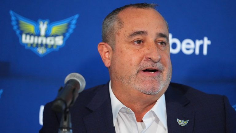 Jose Fernandez attends a news conference introducing him as the Dallas Wings WNBA basketball team's new head coach Thursday, Nov. 6, 2025, in Dallas. (AP Photo/Julio Cortez)