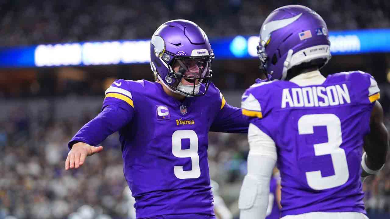 McCarthy tosses two TDs as Vikings deliver blow to Cowboys’ playoff hopes