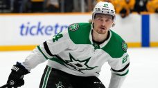 Stars’ Roope Hintz exits late with injury in loss to Wild