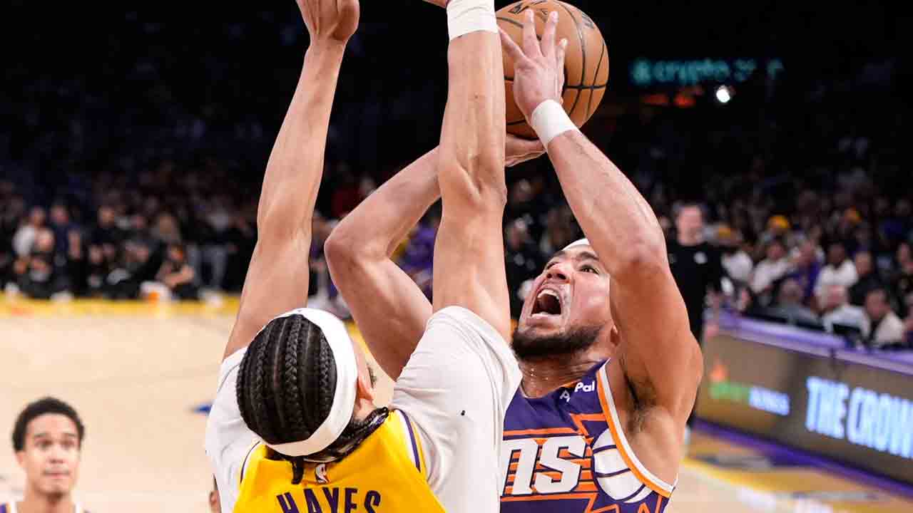 Suns' Devin Booker ruled out vs. Lakers with right groin injury