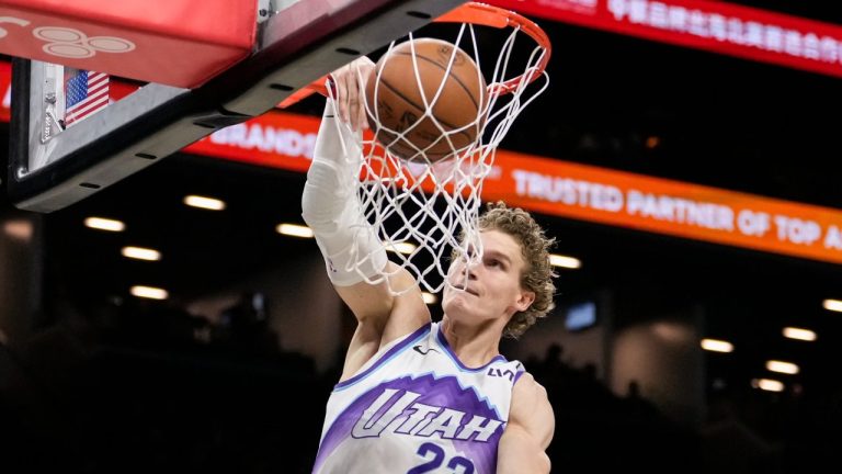 Utah Jazz forward Lauri Markkanen dunks during the first half of an NBA basketball game against the Brooklyn Nets, Thursday, Dec. 4, 2025, in New York. (AP Photo/Yuki Iwamura)