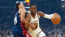 NBA Roundup: Spencer steps up as short-handed Warriors beat Cavaliers