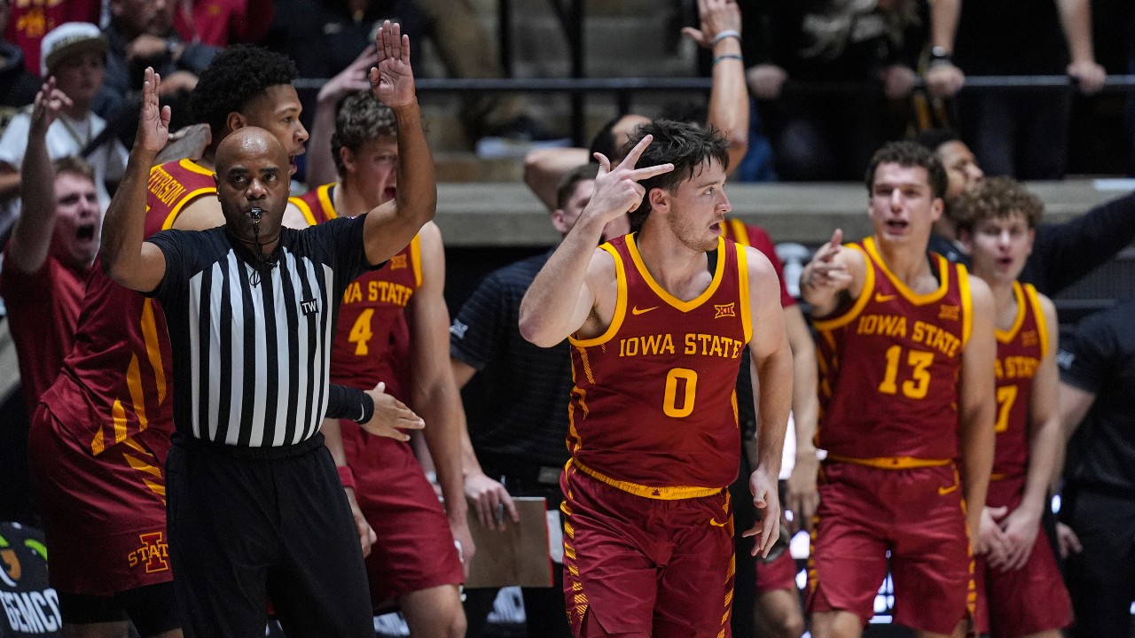 No. 10 Iowa State routs No. 1 Purdue