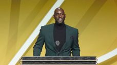 Garnett reunites with Timberwolves as ambassador, getting jersey retired