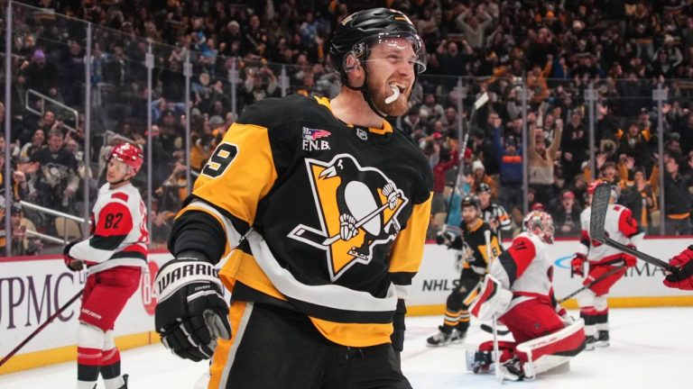 Pittsburgh Penguins' Anthony Mantha (39) celebrates his second goal of the game during the second period of an NHL hockey game against the Carolina Hurricanes in Pittsburgh, Tuesday, Dec. 30, 2025. (Gene J. Puskar/AP)