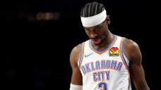 Shai Gilgeous-Alexander scores 20 or more points in 100th straight game