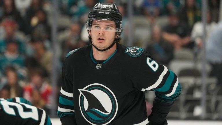 San Jose Sharks defenseman Sam Dickinson (6) during an NHL hockey game against the Pittsburgh Penguins in San Jose, Calif., Saturday, Oct. 18, 2025. (AP Photo/Jeff Chiu)