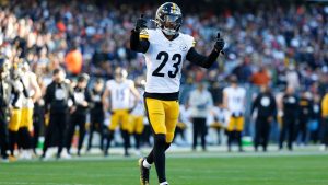 Pittsburgh Steelers cornerback Darius Slay (23) runs on the field during the second half of an NFL football game against the Chicago Bears, Sunday, Nov. 23, 2025, in Chicago. (Kamil Krzaczynski/AP)