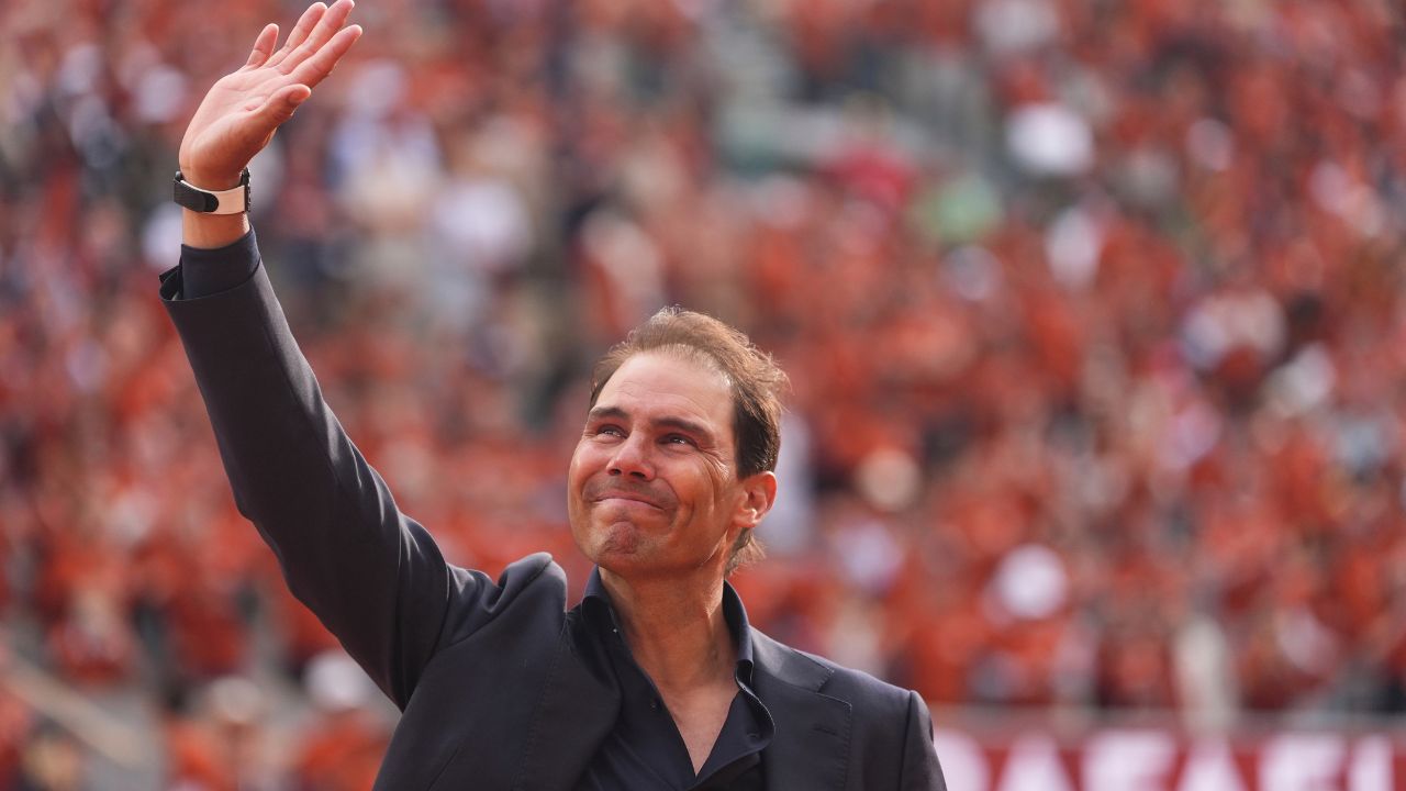 Rafael Nadal undergoes right-hand surgery to relieve pain Rafael Nadal undergoes right-hand surgery to relieve pain