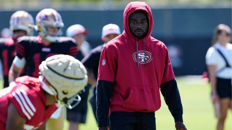 San Francisco 49ers' Brandon Aiyuk, center, watches fellow wide receivers run a drill during practice at the team's NFL football training camp, Thursday, July 31, 2025, in Santa Clara, Calif. (Godofredo A. Vásquez/AP)