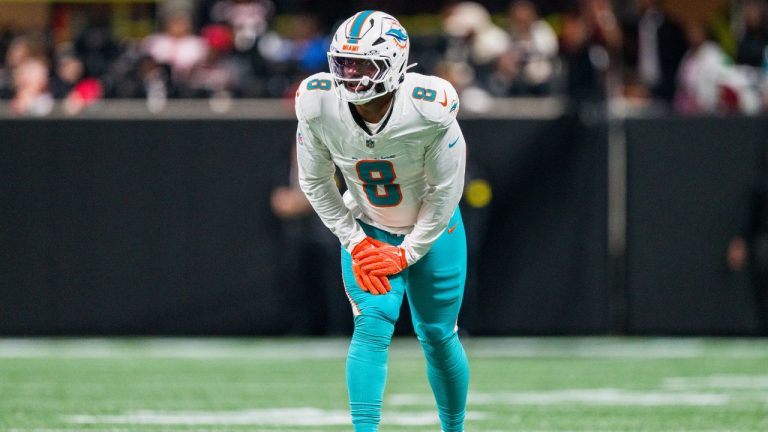 Miami Dolphins linebacker Matthew Judon (8) lines up during the second half of an NFL football game against the Atlanta Falcons, Sunday, Oct. 26, 2025, in Atlanta. (Danny Karnik/AP)