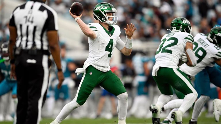 New York Jets quarterback Brady Cook (4) passes against the Jacksonville Jaguars during the second half of an NFL football game, Sunday, Dec. 14, 2025, in Jacksonville, Fla. (Phelan M. Ebenhack/AP)