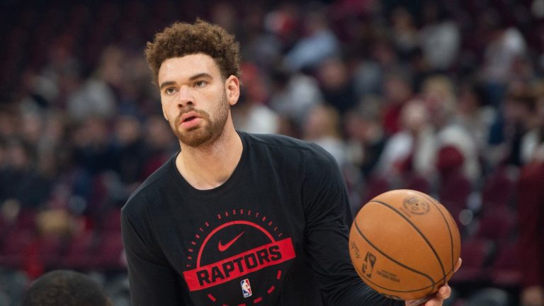 Toronto Raptors' Jamison Battle warms up before an NBA basketball game against the Cleveland Cavaliers in Cleveland, Thursday, Nov. 13, 2025. (Phil Long/AP)