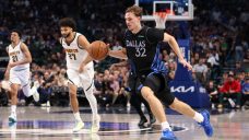 Flagg scores 33 points as Mavericks beat Nuggets
