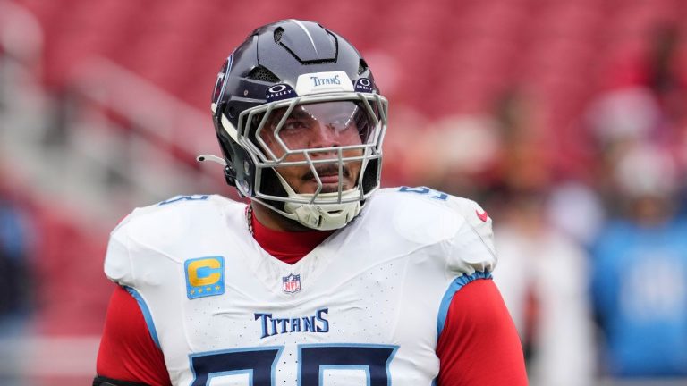 Tennessee Titans defensive tackle Jeffery Simmons (98) warms up before an NFL football game against the San Francisco 49ers, Sunday, Dec. 14, 2025, in Santa Clara, Calif. (Godofredo A. Vásquez/AP)