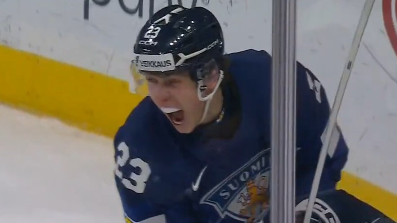 Finland scores two goals in 55 seconds to steal lead late vs. USA