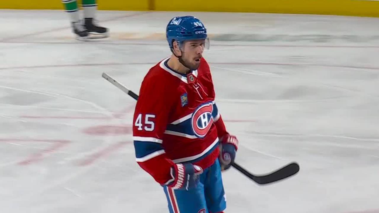 Canadiens’ Carrier torches Canucks for two goals in 20 seconds