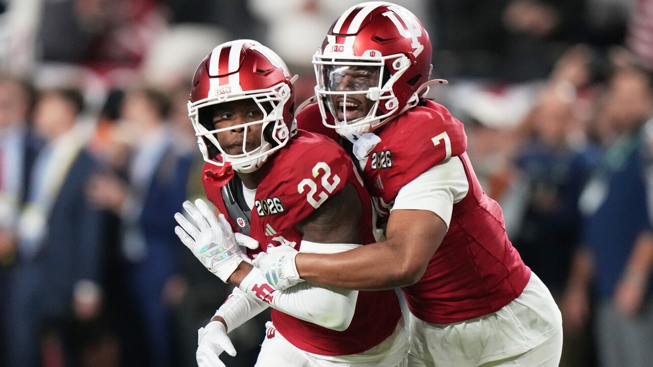 Indiana’s Sharpe picks off Miami’s Beck to lock up National Championship win