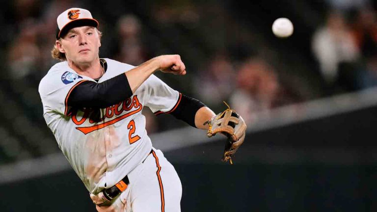 Baltimore Orioles shortstop Gunnar Henderson (2) throws to first base to make the out against Pittsburgh Pirates' Nick Gonzales during the ninth inning of a baseball game, Tuesday, Sept. 9, 2025, in Baltimore. (Stephanie Scarbrough/AP)