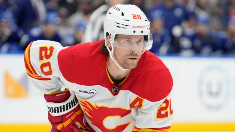 Calgary Flames left winger Blake Coleman plays against the Tampa Bay Lightning during the first period of an NHL game Wednesday, Nov. 26, 2025, in Tampa, Fla. (Chris O'Meara/AP)