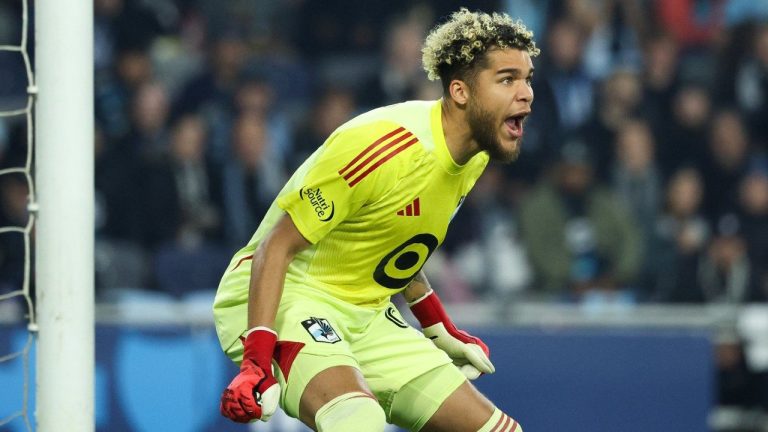 Minnesota United goalkeeper Dayne St. Clair defends his net against Seattle Sounders in the first half of Game 1 in the first round of MLS soccer's Western Conference playoffs Monday, Oct. 27, 2025, in St. Paul, Minn. (AP/Matt Krohn)