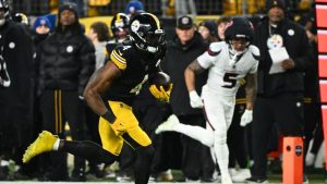 Pittsburgh Steelers wide receiver Dk Metcalf runs the ball during the first half of an NFL wild-card playoff football game against the Houston Texans, Monday, Jan. 12, 2026, in Pittsburgh. (Justin Berl/AP)