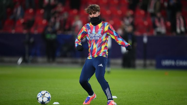 Arsenal's Max Dowman warms up prior to the Champions League opening phase soccer match between Slavia Prague and Arsenal in Prague, Czech Republic, Tuesday, Nov. 4, 2025. (Petr David Josek/AP)