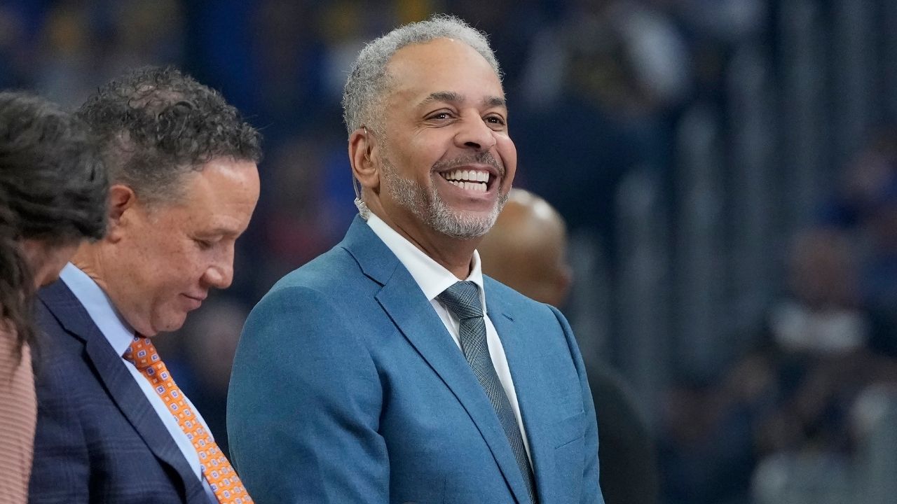 Dell Curry finally getting his No. 30 jersey retired by Charlotte