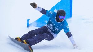 Canada's Arnaud Gaudet races in the qualifications of the men's parallel slalom FIS Snowboard Alpine World Cup at Val Saint-Come in Saint-Come, Que., on Sunday, Feb. 16, 2025. (Sean Kilpatrick/CP)
