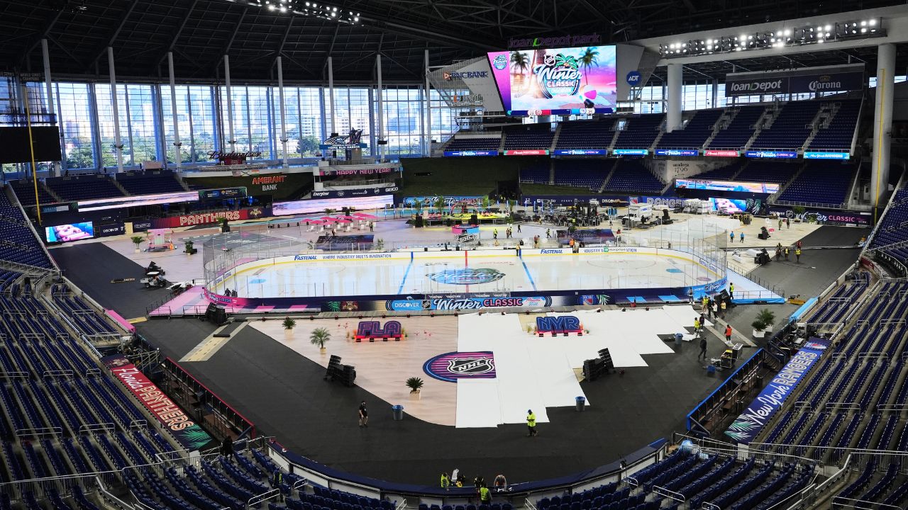 Outdoor hockey in Miami is actually going to happen, when Panthers host Rangers
