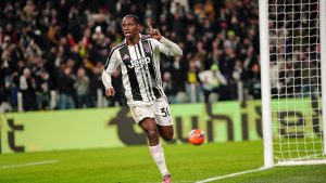 Juventus' Jonathan David celebrates scoring their side's first goal of the game during the Italian Serie A soccer match between Juventus and Napoli in Turin, Italy, Sunday, Jan. 25, 2026. (Marco Alpozzi/LaPresse via AP)
